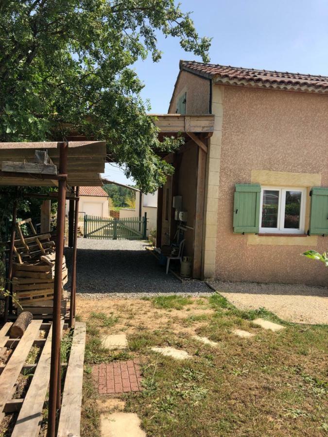 gîte au soleil Euzet Extérieur photo